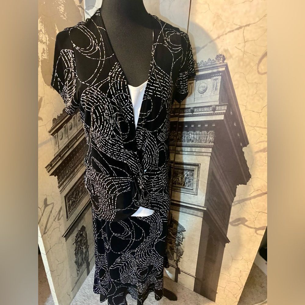 Nice skirt suit by choices XL